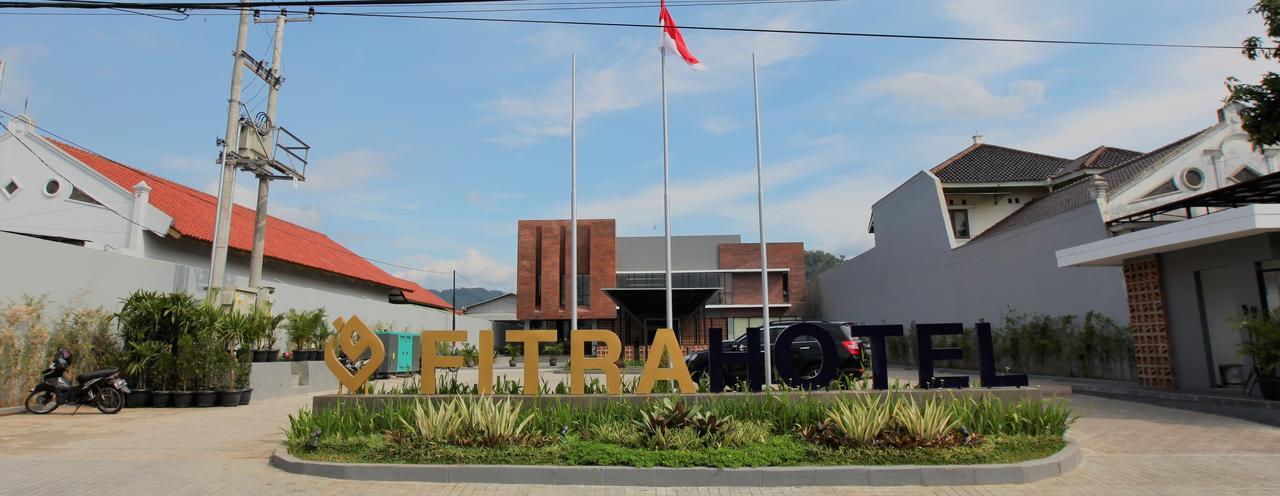 Fitra Hotel Majalengka Eksteriør billede